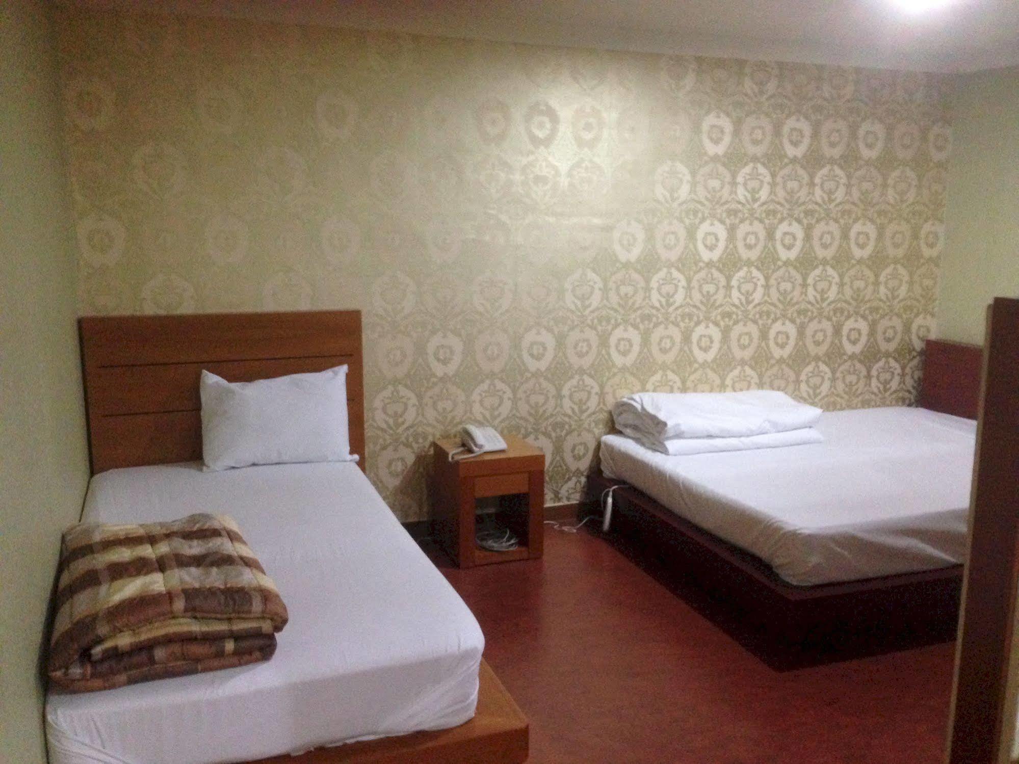 Daegu Goodstay Herotel Exterior foto