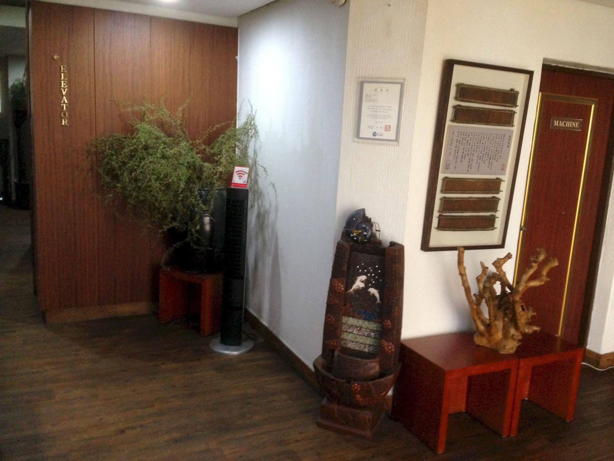 Daegu Goodstay Herotel Exterior foto