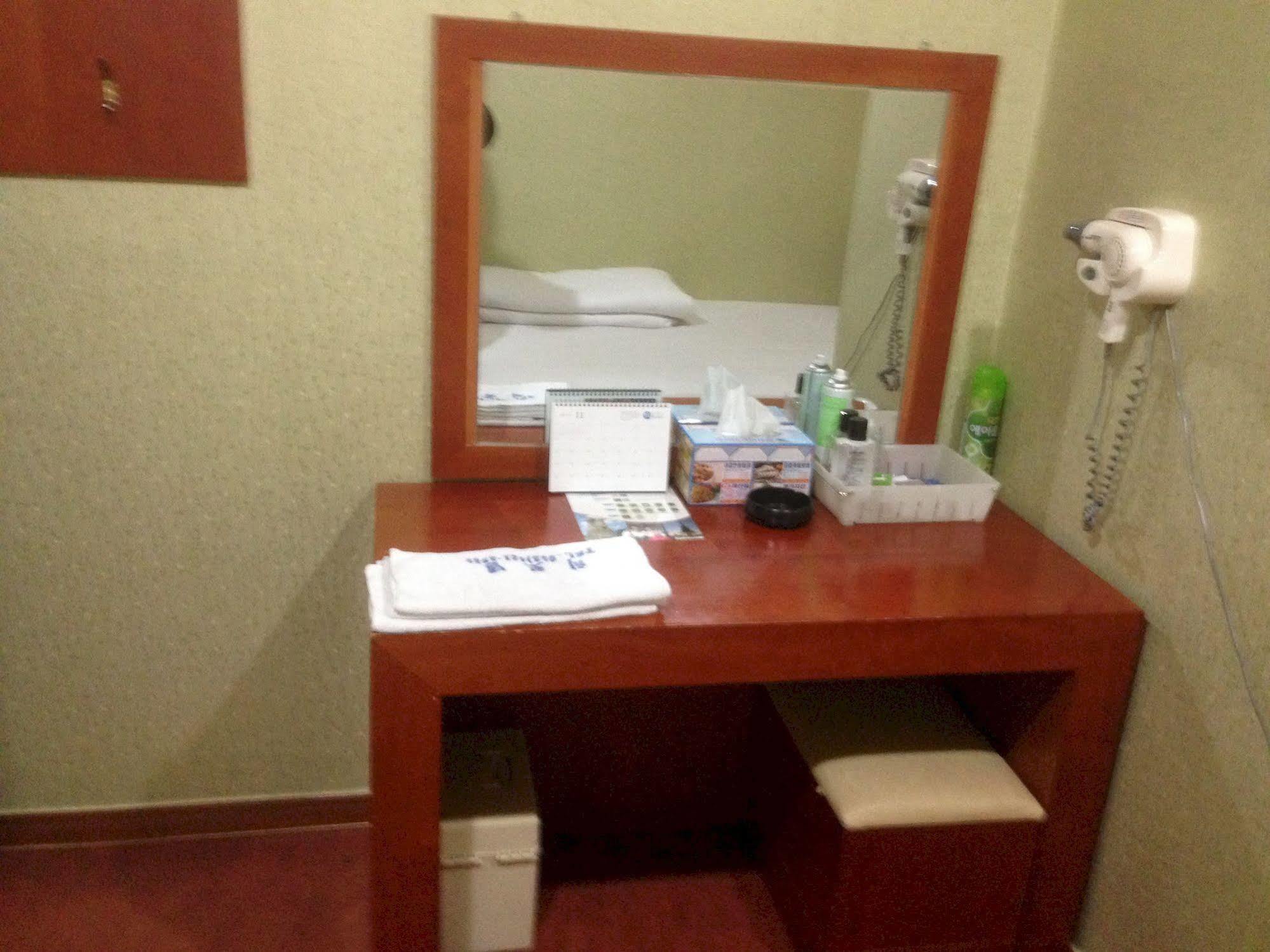 Daegu Goodstay Herotel Exterior foto